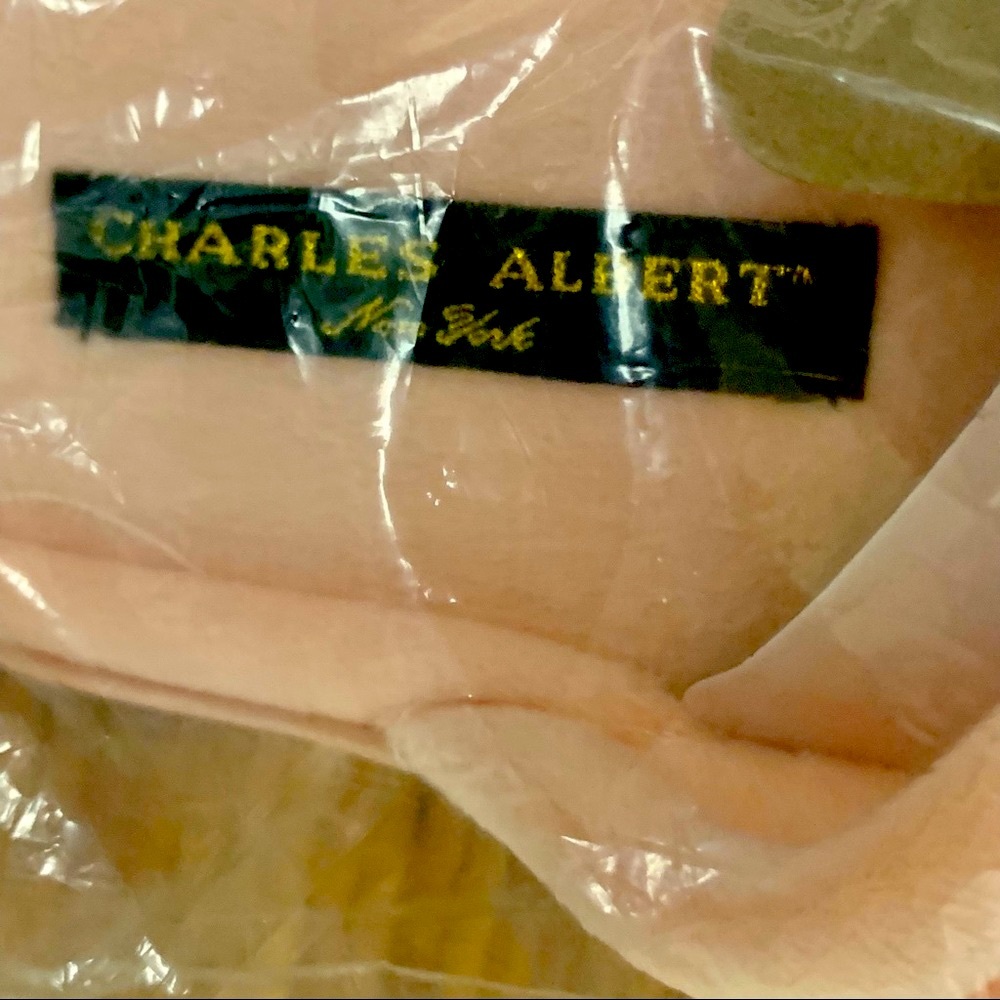 NWT Charles Albert Pink LOVE Slippers - Picture 2 of 4
